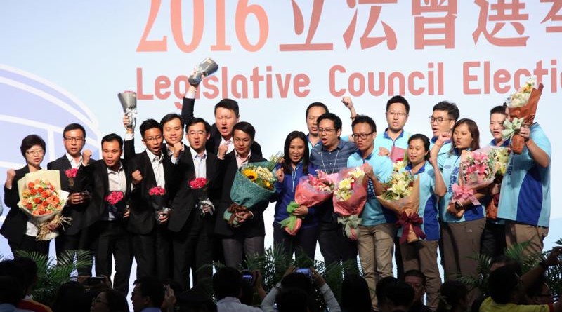 代表民建聯出戰新界東的葛珮帆與陳克勤不負眾望，高票當選\大公報記者林少權攝