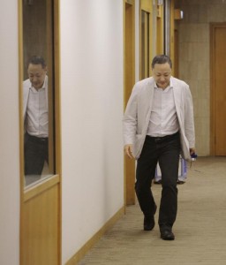 有媒體早前發布一篇「解密」文章,揭露「戴耀廷提出的『雷動計劃』與外國勢力有着千絲萬縷的關係」。而黎智英似乎亦有份在背後煽風點火\設計圖片