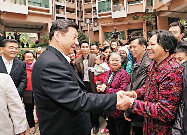 習近平2012年到深圳調研，輕車簡行，不封路、不清場。 資料圖片