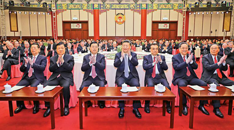 12月30日，全國政協在北京舉行新年茶話會。黨和國家領導人習近平、李克強、張德江、俞正聲、劉雲山、王岐山、張高麗出席茶話會並觀看演出\新華社