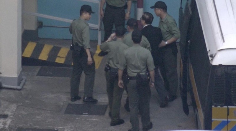 曾蔭權日前判刑後被送入荔枝角羈留所時攝。
