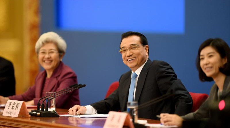 三月十五日，國務院總理李克強在北京人民大會堂與中外記者見面/美聯社