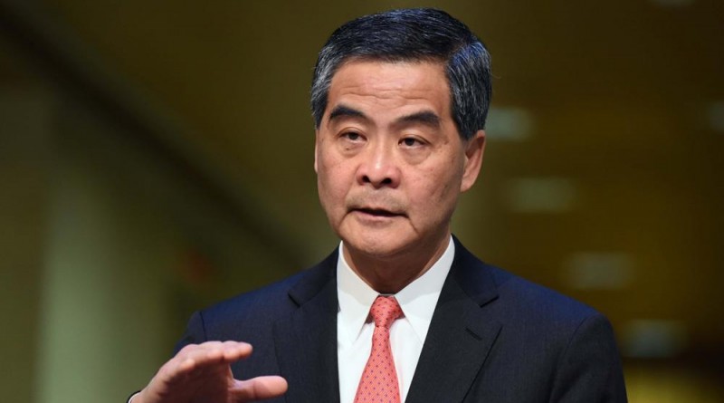 梁振英表示，香港的「自決」、分離等主張正如「台獨」一樣有前奏，有變調，對「港獨」要防微杜漸，不能掉以輕心\中通社