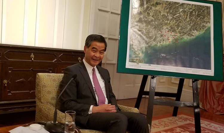 特首梁振英在禮賓府接受香港大公文匯傳媒集團記者採訪\大公報記者楊明奇攝