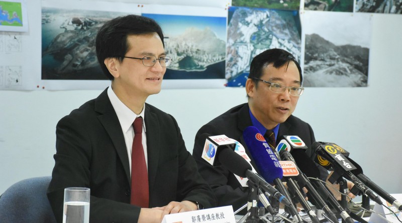 港大建筑学院教授黎伟聪（右）及讲座教授兼系主任邹广荣（左）。