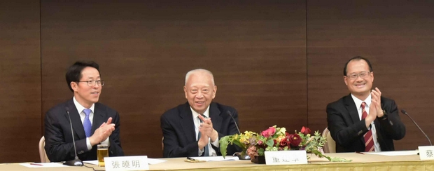 「香港同胞慶祝中華人民共和國成立68周年籌備委員會」昨日舉行成立大會，張曉明在會上發表講話