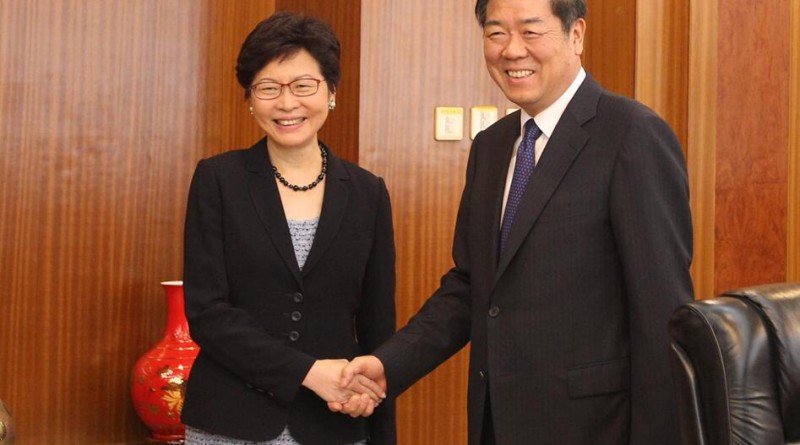 行政長官林鄭月娥昨日與發改委主任何立峰在北京會面。記者敖雷攝